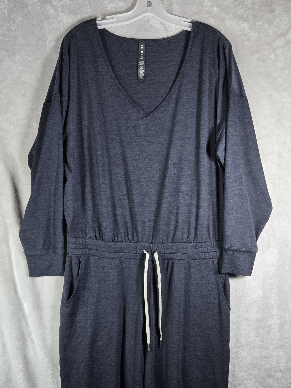 Vuori Long Sleeve Lux Jumpsuit Romper Women Size Large L Heather Midnight V-Neck